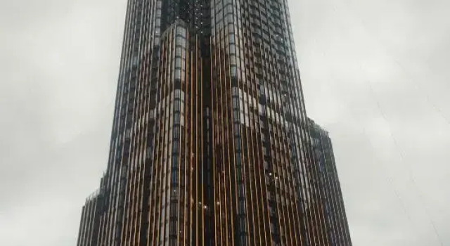 The Regal Suites in Landmark Saigon, Забронировать Отель Хошимин провинция Хошимин, рядом с Небоскреб Landmark 81