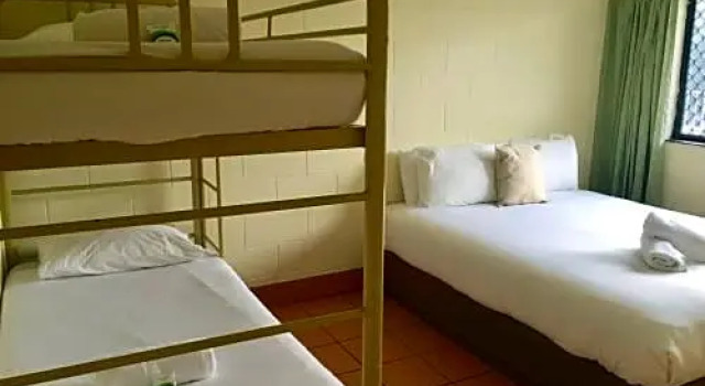 Апартаменты Koala Beach Resort Cairns