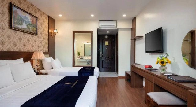 Семейная студия Halong Boutique Hotel