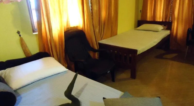 Queens Park Hotel, Забронировать Отель Анурадхапура округ Анурадхапура