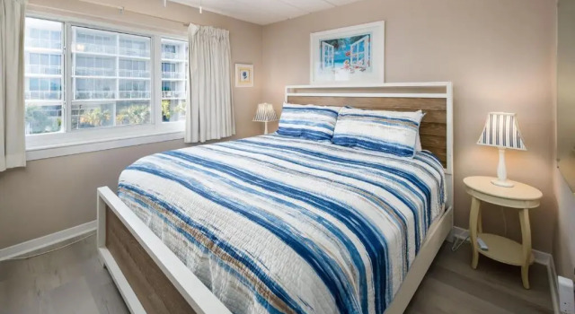 Seaspray Condos 206D, Забронировать Отель Отели Форт-Уолтон-Бич с парковкой, рядом с Пирс на острове Окалооса, Парковка