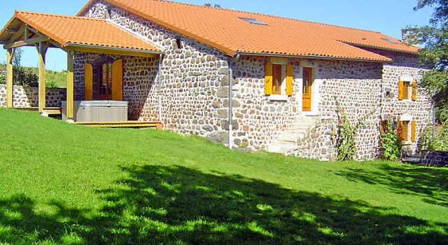 查纳克斯大篷车农家乐, 预订 酒店 Saint-Julien-dʼAnce Haute Loire