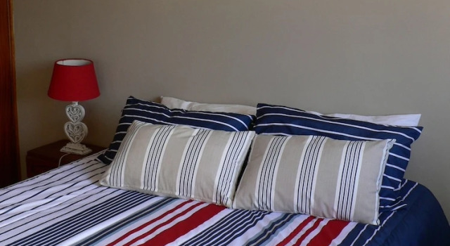 Коттедж Heroldsbaai Holiday Home