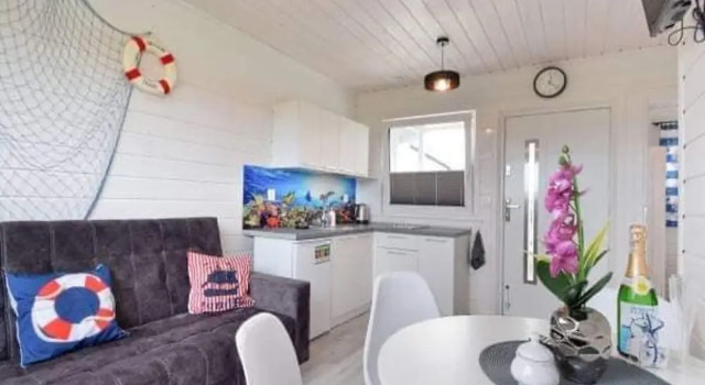 Comfortable Holiday Homes With Terraces, Забронировать Дом для отпуска Хлопы Мельно