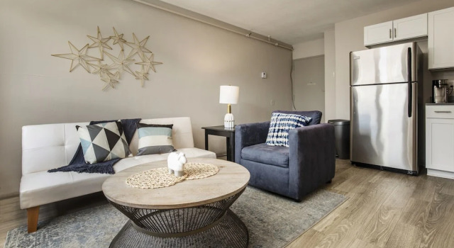 Cozysuites - Stylish Apartment in Downtown Louisville