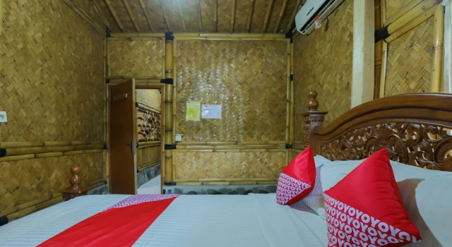OYO 735 New Panjang Jiwo Resort, Book Resort Sukaraja West Java