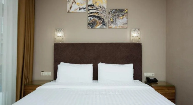 Crystal Hotel, Book Hotel Pecherskyj Kyiv