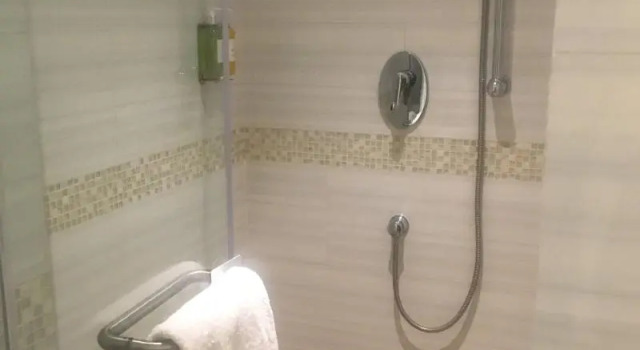 Двухместный номер Deluxe Fairfield by Marriott Visakhapatnam