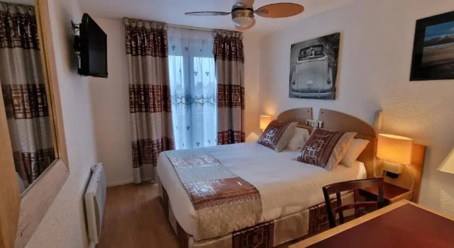 Двухместный номер Standard Kyriad Direct Arpajon