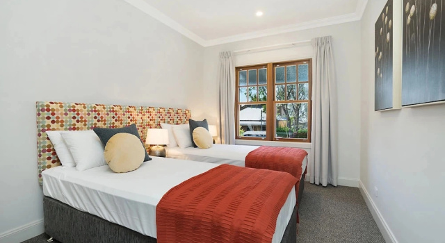 Коттедж Executive Accommodation Hunter - Adams Street Maitland