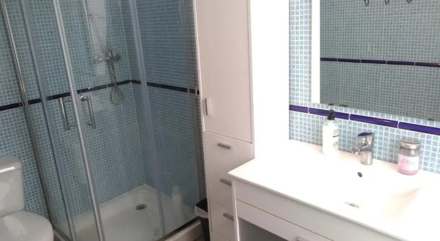 Habitación privada Alhamar, Забронировать Отель Ронда Гранада, рядом с Музей народных традиций и искусств Los Tiros de Granada