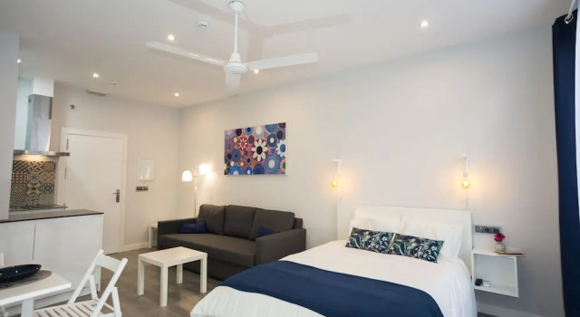 Algo Diferente Apartamentos, Забронировать Апартаменты/квартира Отели Кордовы с парковкой, рядом с Дворец императора Максимиана Геркулия, Парковка