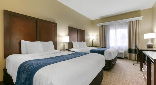 Четырёхместный номер Standard Comfort Inn & Suites Near University of Wyoming