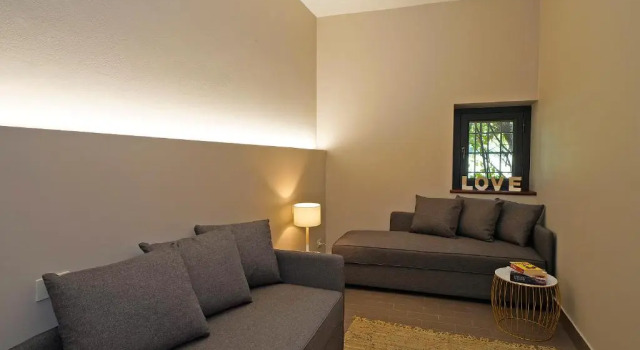Villa Ambrogia: large country manor with private pool next to golf course, Rezervați Vilă Padenghe sul Garda Valtenesi del Garda