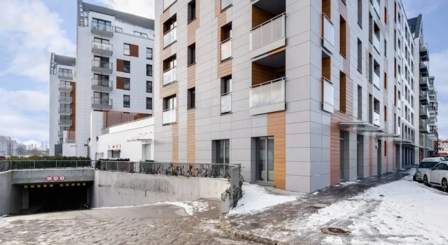 Modern Apartment Close to the Old Town, Varaa Huoneisto Hotellit Pommeri pysäköinnillä, Pysäköinti