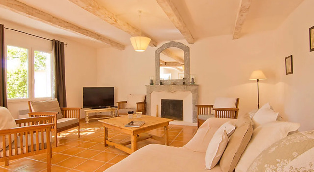 House LOlivier L'isle sur la Sorgue, Rezerwuj Hotel Hotele w Lagnes z parkingiem, Parking