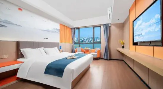 Jiangyue. River View 180° Two Shores Scenic Homestay (Nanchang Qiushui Square), Rezerwuj Hotel Nanchang Jiangxi