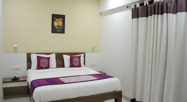 OYO 4017 Hotel Grand Ashwin 1, Забронировать Отель Отели штата Махараштры 3 звезды, 3*