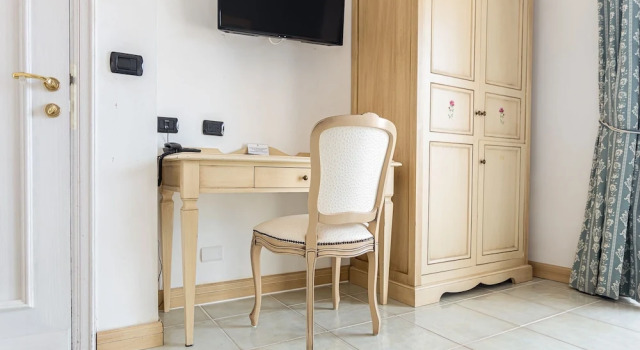 Трёхместный номер Standard с балконом Hotel Cavalluccio Marino
