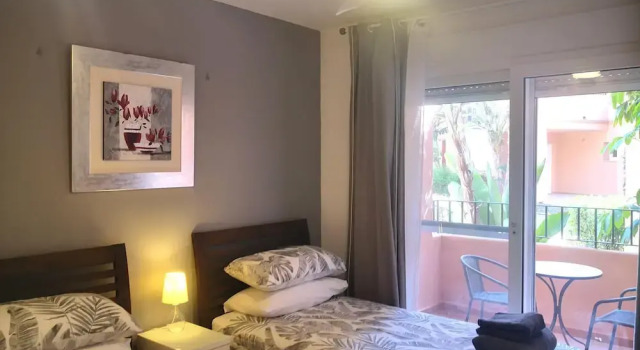 Extended Frontline Ground Floor Apartment, Prenota Appartamento Hotel a Murcia con parcheggio, Parcheggio
