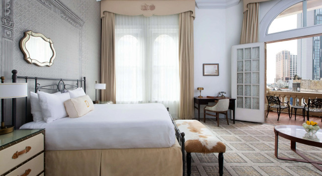 Двухместный номер с балконом The Driskill