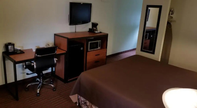 Номер Standard All Seasons Inn & Suites