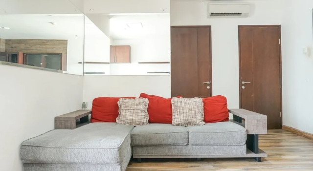 Spacious and Fully Furnished 2BR Cosmo Mansion Apartment, Забронировать Апартаменты/квартира Отели Джакарты с парковкой, рядом с Jakarta Textile Museum, Парковка