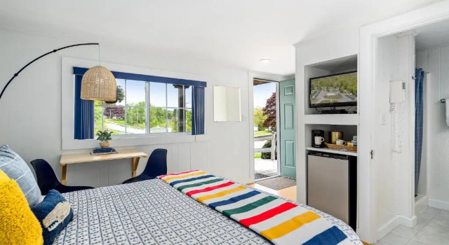 Seascape Motel & Cottages, Varaa Motelli Hotellit New England uima-altaalla, Uima-allas