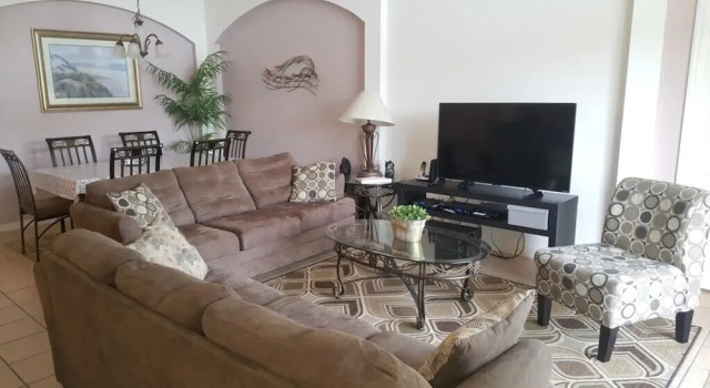 Privacy With A View At Our 4br, 3ba 4 Bedroom Villa by Redawning, Rezerwuj Willa Hotele w Kissimmee z basenem, Basen