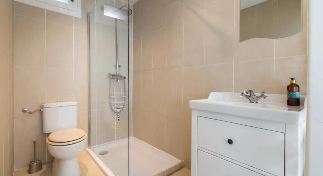 Апартаменты A Lovely Split Level Townhouse in the Heart of Cannes Next to the Marche Forville and the Palais - 1749
