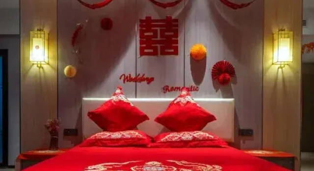 Люкс Qinyang Wanhong Business Hotel