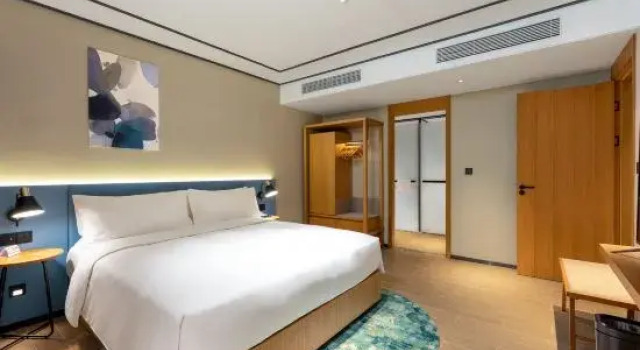 Люкс Hilton Garden Inn Nantong Xinghu
