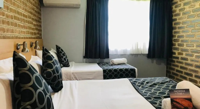 Семейный номер Standard с 2 комнатами Jumbuck Motor Inn