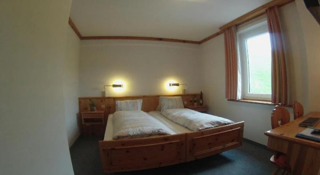 Hotel Restaurant Erzhorn, Κράτηση Ξενοδοχείο Arosa Grisons