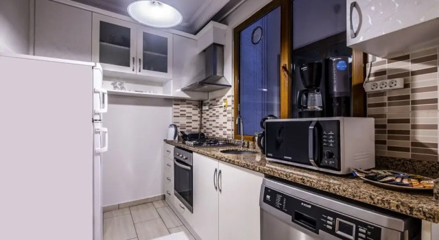 Comfy Flat Near Shopping Malls in Kagithane, Boek Appartement Kâğıthane 