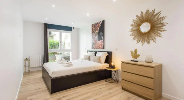 Cmg Residence Buttes Chaumont - Botzaris, Забронировать Отель 19-й округ: Ля Вилетт Париж, рядом с Курон