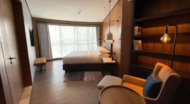 Двухместный люкс c 1 комнатой Four Points by Sheraton Yiyang