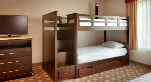 Полулюкс Cortona Inn and Suites Anaheim Resort