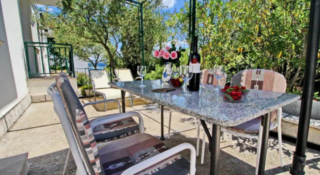 Студия Apartments Neven