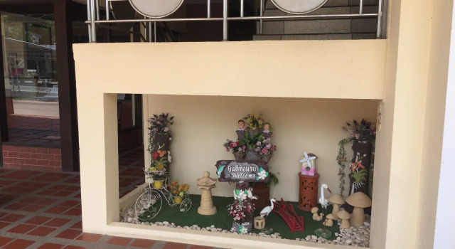 Kulwadee Hotel, Varaa Hotelli Hotellit North-Eastern Thailand pysäköinnillä, Pysäköinti