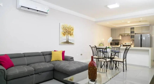 Good Vibration Vacation Home 2