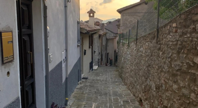 Casa Flea - Holiday apartment with 2 bedrooms, Varaa Huoneisto Gualdo Tadino Umbria
