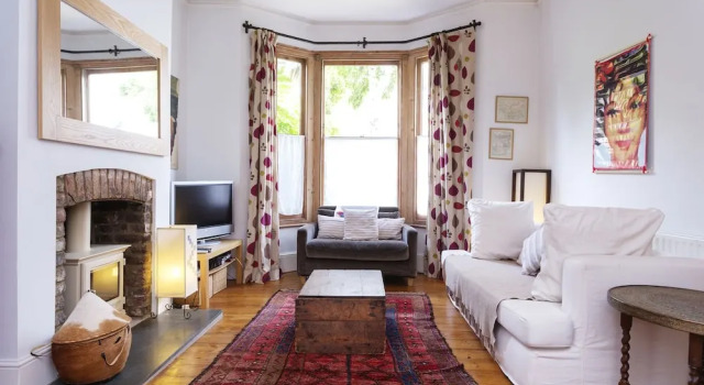 Veeve - Holloway Hideaway