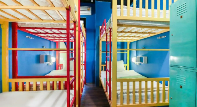 Кровать в общем номере (женский номер) FIN Hostel Phuket Kata Beach
