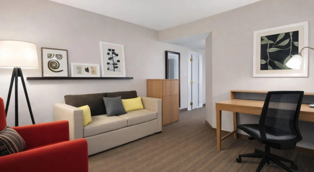 Suite Country Inn & Suites by Radisson, Seattle-Bothell, WA
