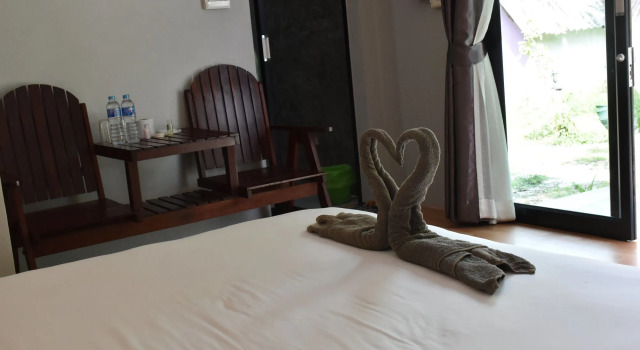 Pak Nam Resort, Забронировать Курортный отель Отели Южного Таиланда с парковкой, Парковка