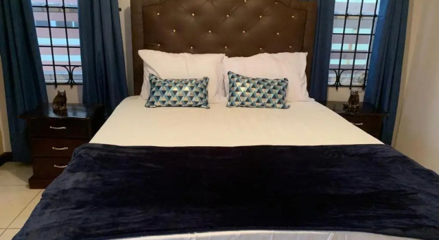 C-Vue Villa "Pool AC Gated SeaFront", Book Villa Villaer i Portmore, Villa