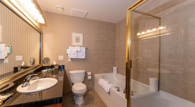 Четырёхместный номер Standard Prestige Harbourfront Resort, WorldHotels Luxury