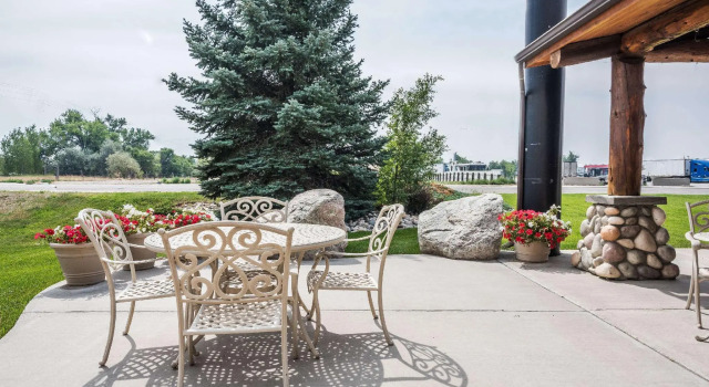 Кровать в общем номере Homestead Inn and Suites