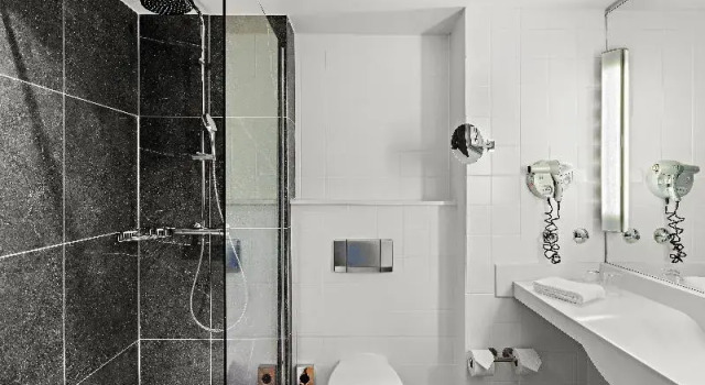 Номер Comfort Leonardo Hotel Mainz